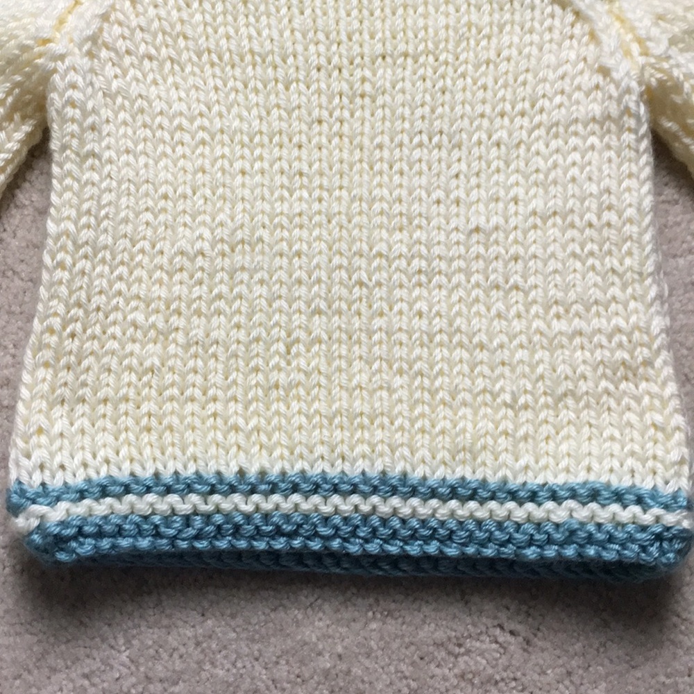 Knit sweater - Picture 5 of 5